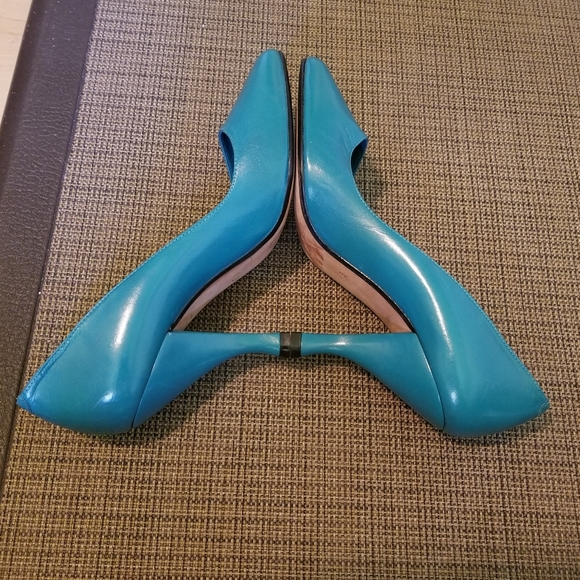 KENNETH COLE Teal Leather Heels (Size 6B) - Picture 5 of 14